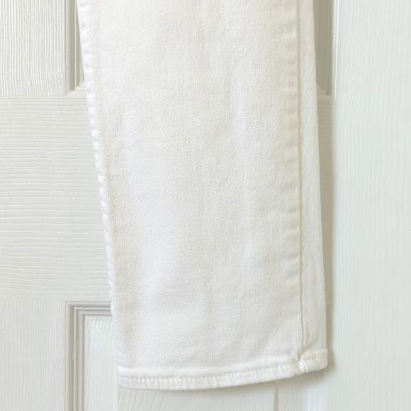 Levi's Classic High Waisted Slim Fit Straight Leg Jeans Simply White 30 - Picture 16 of 16